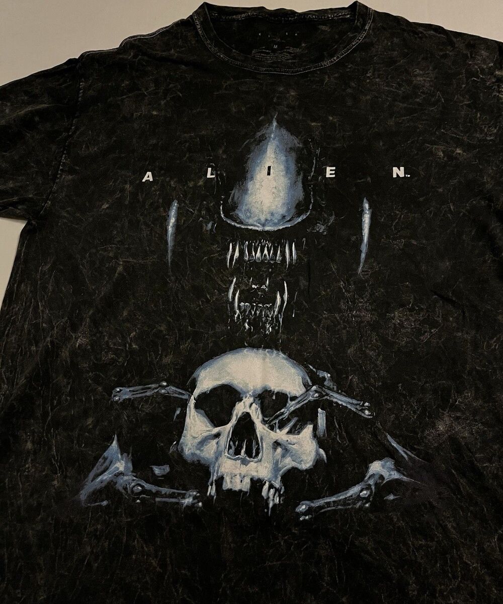 *RARE* ALIEN Retro Official Movie Distressed T-Shirt MEDIUM Horror Sci-Fi DVD